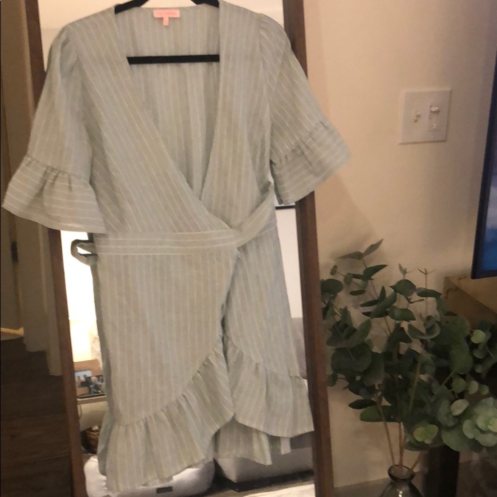 Summer stripped wrap dress